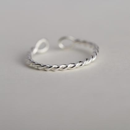 Unique Fashion Rope Shaped Sterling Silver Ring..